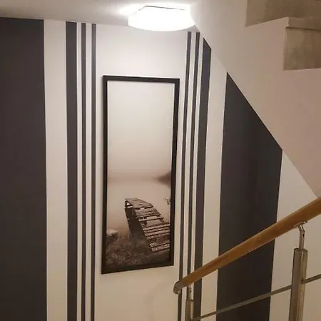 Проживание в семье Karo Мушина