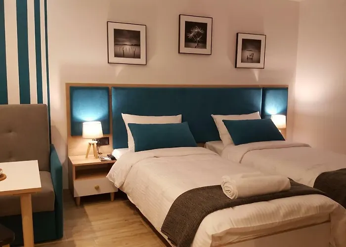 Karo * מוז'ינה