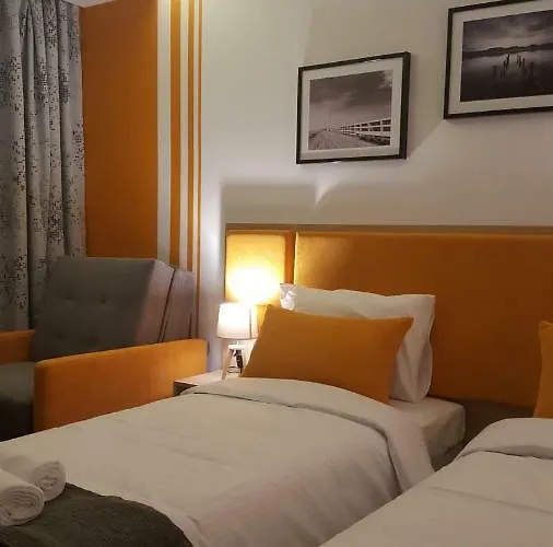 בית אירוח Karo *